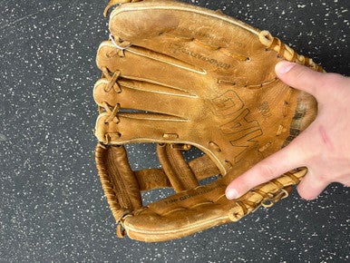 (Used) Brown Right Hand Throw 12" Baseball Glove