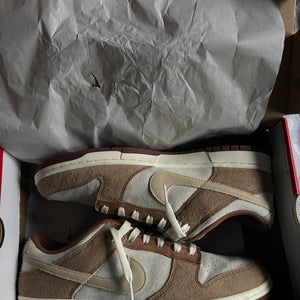 Brown Unisex Adult Size M 12.5 (W 13.5) Nike Dunk Low Shoes (New)