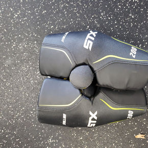 Used STX 200 Lacrosse Arm Pads/Guards Black MD 11849-S000025847