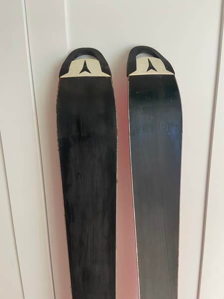 ATOMIC スキー Mega carv X スキー板 Atomic Mega Carv X 3.20 Fatale Drilled Snow Skis Solomon 500