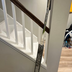 Bauer Full Right Goalie Stick And Gloves