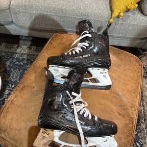 2023 Bauer Supreme Mach Hockey Skates Regular Width  8.5 (Used)