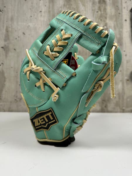 Imported NWT Japanese Brand ZETT Infielder Glove | SidelineSwap