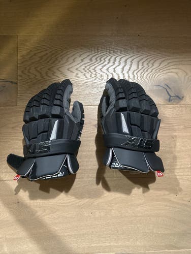 STX Surgeon RZR2 Lacrosse Gloves Large (New)