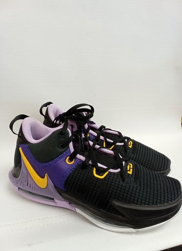 Used Nike Senior 11.5 Basketball Shoes 11862-s000083340