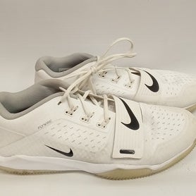 Used Nike Senior 16 Indoor Soccer Turf Shoes 11862-s000076383