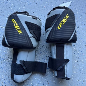New Warrior Ritual X3 E senior ice hockey goalie knee pads SR goal guards gray