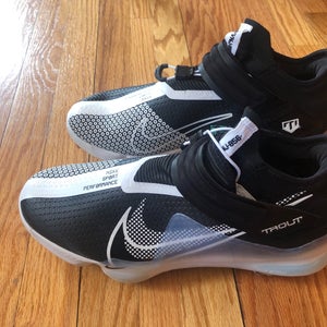 Nike Men’s 9,9.5 or 11 Zoom Trout VIII Metal Baseball Cleats New $150 Retail!