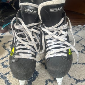 GRAF 135 Senior skates Size 9