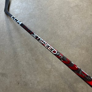 75 Flex P28M Senior CCM JetSpeed FT5 Pro Right Handed Hockey Stick Pro Stock NHL (New)