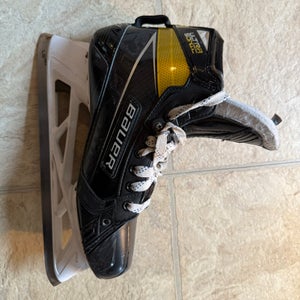 Bauer Supreme UltraSonic Hockey Goalie Skates Regular Width  9 (Used)