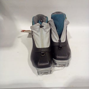Used Salomon W 05-05.5 / JR 03.5-04 Women's Cross Country Ski Boots 11847-S000015191