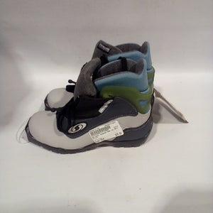 Used Salomon W 05-05.5 / JR 03.5-04 Women's Cross Country Ski Boots 11847-S000015190