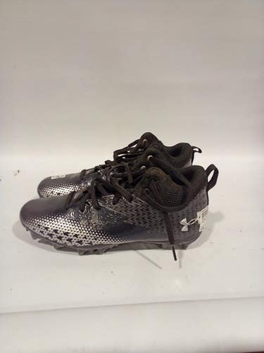 Used Under Armour Youth 13.5 Football Cleats 11847-S000017681