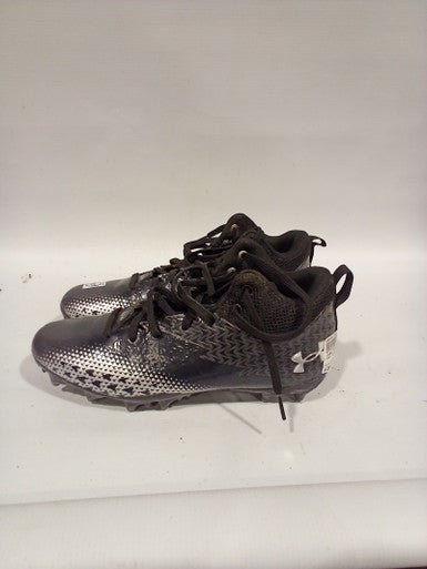 Used Under Armour Youth 13.5 Football Cleats 11847-S000017681