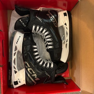 2024 CCM JetSpeed FT6 Pro Hockey Skates Regular Width  Pro Stock 5 (New)