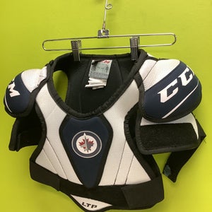 CCM Used Small Junior Shoulder Pads
