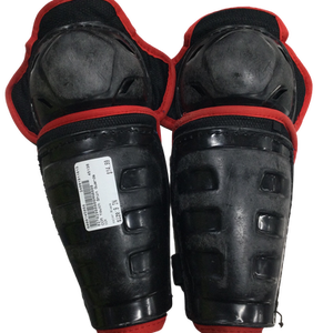 Used CCM 9" Hockey Shin Guards 11613-S000145066