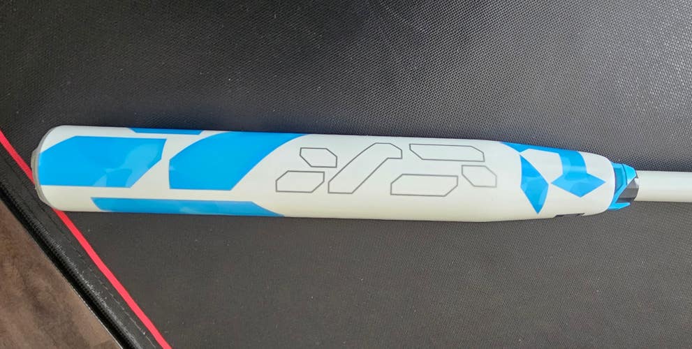 2023 DeMarini CF Bat (-10) Composite 20 oz 30" (Used)