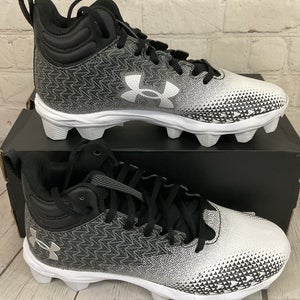 Under Armour 3026344-001 Spotlight Fran 3.0 JR RM Football Cleat Black White 10K