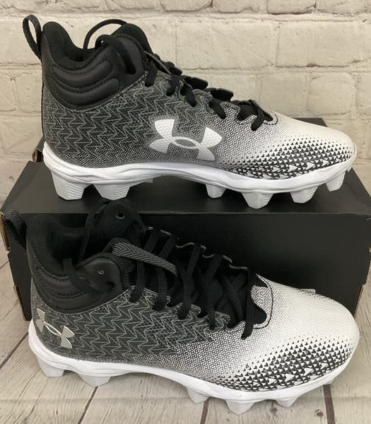 Under Armour 3026344-001 Spotlight Fran 3.0 JR RM Football  display picture 3