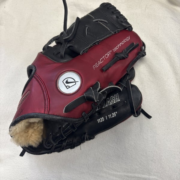 RHT Size 11.25 Inch Nike DRI-FIT PRO GOLD FLASH Baseball Glove.