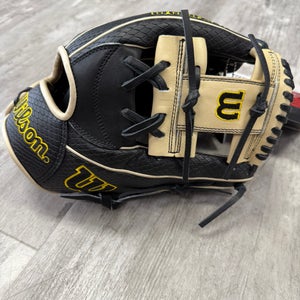 NEW Wilson A2000 Baseball Glove 11.75"