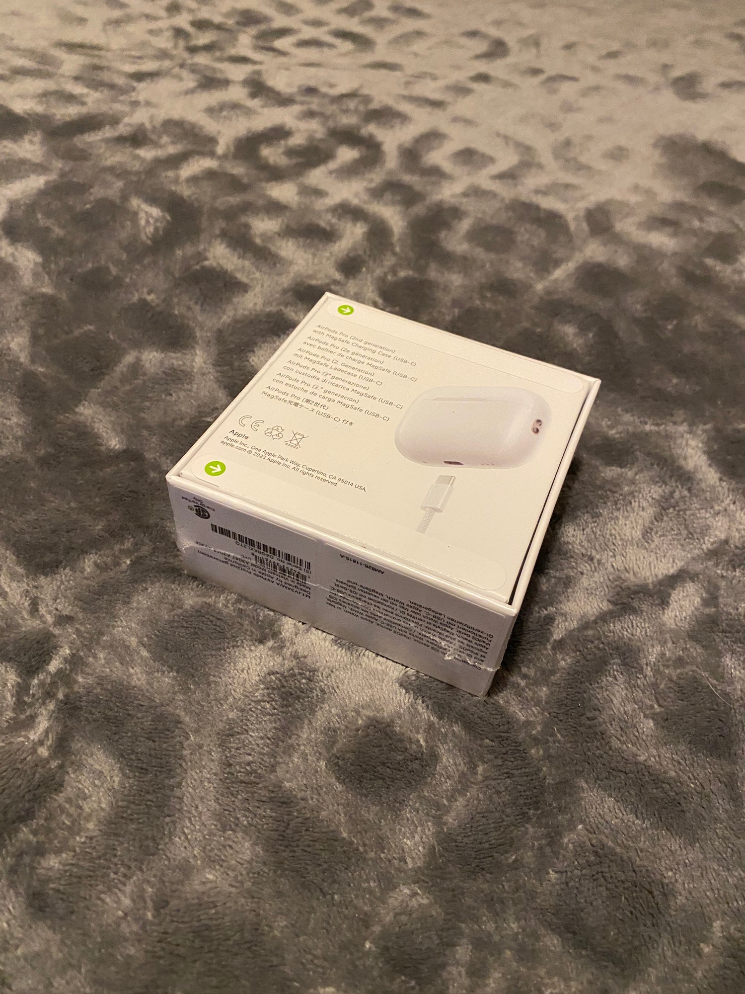 Apple AirPods Pro (2e Génération - 2023) avec Boîtier de charge MagSafe