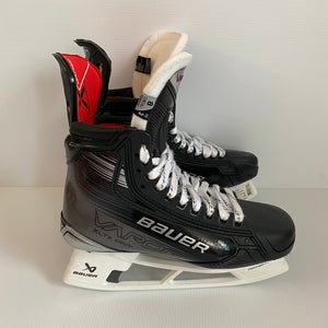 Like New Bauer Vapor XLTX Pro+ Hockey Skates R: 8 L:7 Fit 3