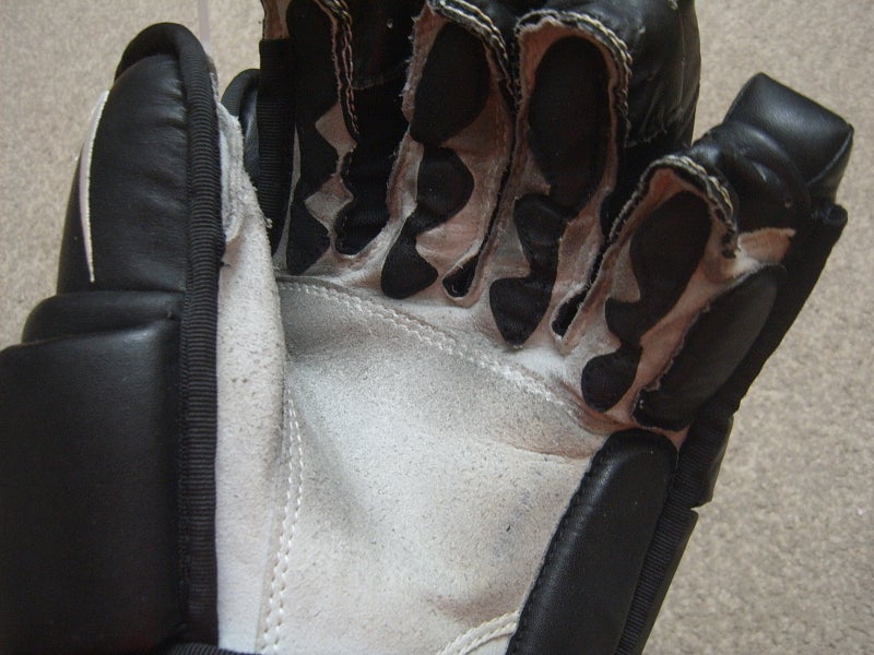 Excellent Condition Nike Ignite 2 Senior Hockey Gloves 13.5" Black/White