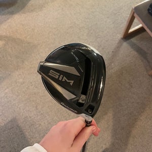 TaylorMade SIM Right Handed Driver 9 Loft Regular Flex