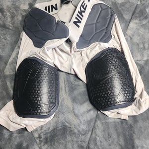 Large Adult Nike Nike pro hyperstrong (Used)