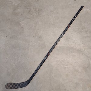 Junior True Hzrdus 3X4 30 Flex Right Handed Hockey Stick T92 (Used)