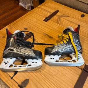 Bauer Vapor Hockey Skates Regular Width 12 (Used)