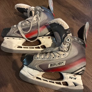 Bauer Vapor X5.0 Hockey Skates | Junior 3.5 Regular