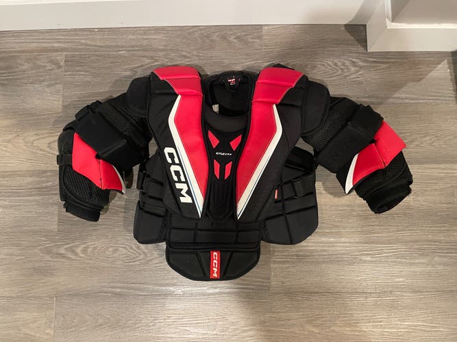 Intermediate Small CCM Eflex 6.9 Goalie Chest Protector (Used)
