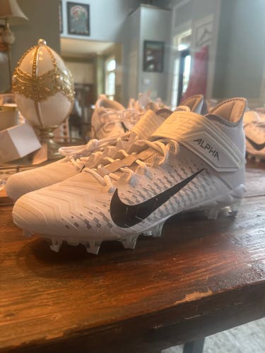 Men's Size 15.0 (W 16.0) Nike Mid Top Alpha Menace Pro 2 Molded Cleats (New)