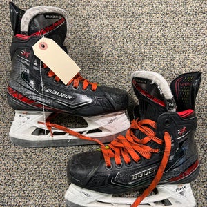 Junior Bauer Vapor 2X Hockey Skates | Size 2 (Used)