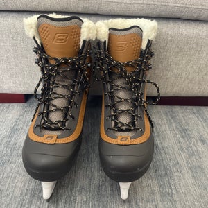 Bauer Whistler Recreational  Ice Skates Size 10Men’s  / 11 Women GUC
