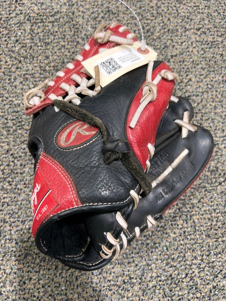 Rawlings RCS Right Hand Throw Baseball Glove 11.75" (Used)