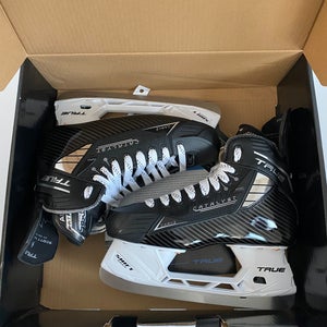New Senior True Catalyst Arc Hockey Skates Size 8 Regular