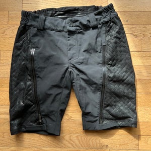 Sync training shorts