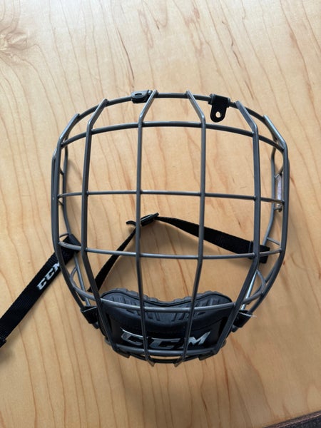 Large CCM FM680 Full Cage (Used)