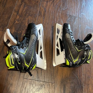 Bauer GSX Hockey Goalie Skates Regular Width 10.5 (Used)