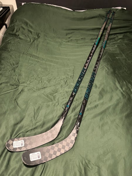 Bauer Twitch RH Hockey Sticks