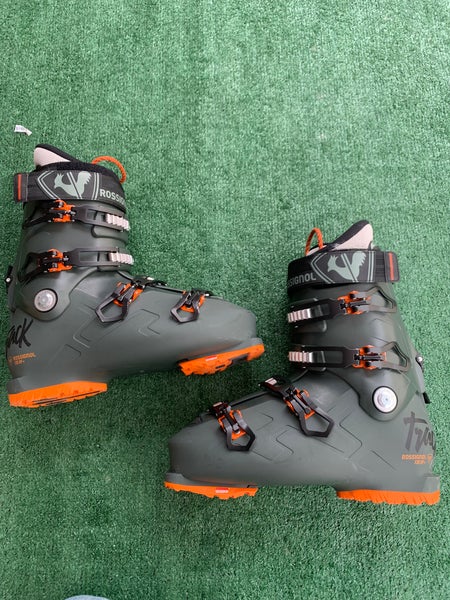 Men's Rossignol Track 130 All Mountain Ski Boots Stiff Flex (Used Once)