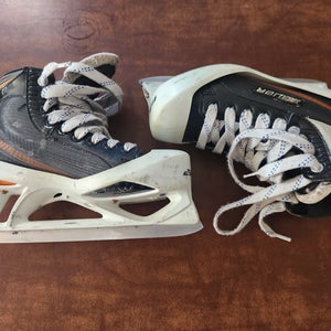 Bauer Elite Hockey Goalie Skates Regular Width Size 5 (Used)
