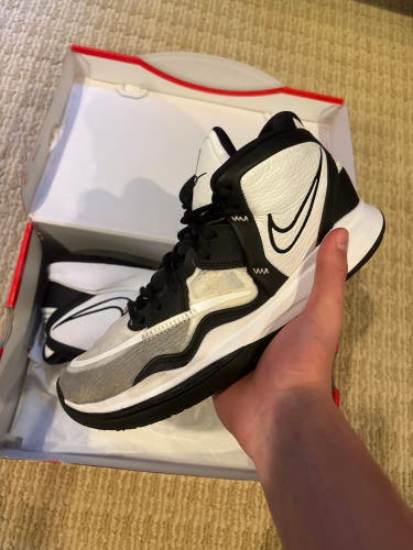 Men's Size M 10.0 (W 11.0) Nike Kyrie Infinity Shoes (Used)
