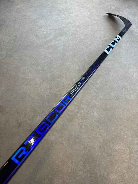 60 Flex P29 Intermediate CCM RibCor Trigger 7 Pro Right Hand Hockey Stick Pro Stock (New) NHL