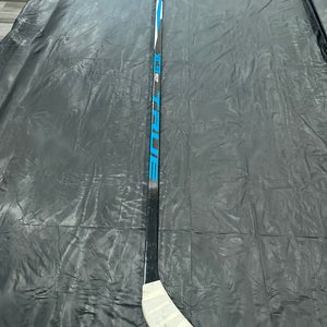 Senior True XC9 ACF Left Hand Hockey Stick P28 Pro Stock (Used)